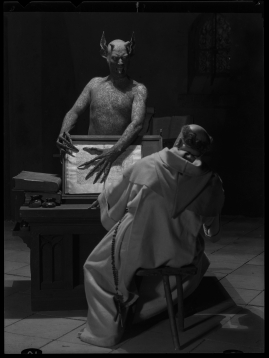 Häxan: Witchcraft Through the Ages - image 118