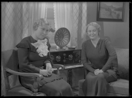 Med folket för fosterlandet : En film om Konung Gustaf och hans folk 1907-1938 av Erik Lindorm - image 92