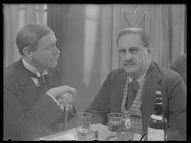 Med folket för fosterlandet : En film om Konung Gustaf och hans folk 1907-1938 av Erik Lindorm - image 122