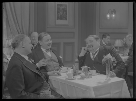 Med folket för fosterlandet : En film om Konung Gustaf och hans folk 1907-1938 av Erik Lindorm - image 135